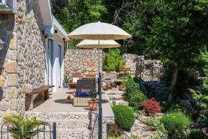 En have udenfor Villa Siesta