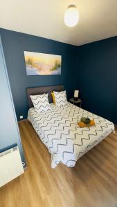 Postel nebo postele na pokoji v ubytování Logement entier - Idéalement situé