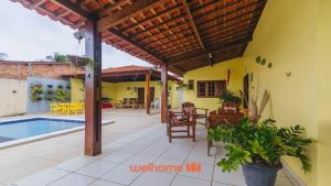 Bazén v ubytování Casa em Passo de Camaragibe perto da praia nebo v jeho okolí