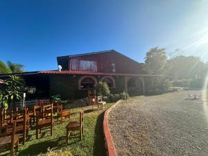 Aed väljaspool majutusasutust La Caballeriza