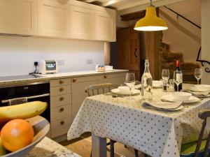 Dapur atau dapur kecil di Prospect Cottage