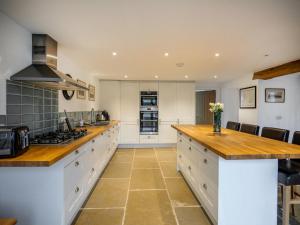 Dapur atau dapur kecil di Lower Netherdowns