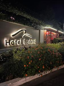 Certifikát, hodnocení, plakát nebo jiný dokument vystavený v ubytování Hotel Ladera