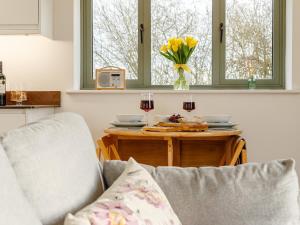 Posezení v ubytování Bramley Cottage + 15 fotografií