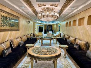 Posezení v ubytování Royalty Penthouse Heritage VIP