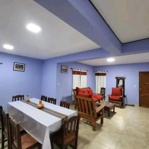 Posezení v ubytování Cabaña La Aurora Cabañas Lu-Mau + 30 fotografií