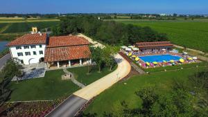 Bazén v ubytování Casa dei Racconti nebo v jeho okolí