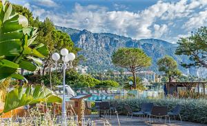 Αίθριο ή υπαίθριος χώρος στο Hôtel Vacances Bleues Delcloy