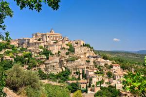 a village on the side of a mountain at Domaine Les Chênes Blancs in Saint-Saturnin-lès-Apt +89 photos