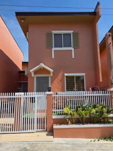 Το κτήριο όπου στεγάζεται  η βίλα