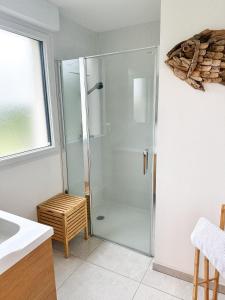 Phòng tắm tại Maison Dune - mer & douceur de vivre à Plouha +32 ảnh