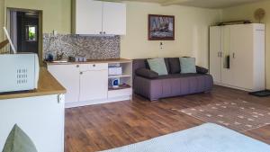Kuchyňa alebo kuchynka v ubytovaní Mi Casa Vendégház - Apartments