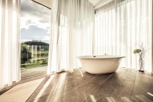 Gambar di galeri bagi MALAT Weingut und Hotel di Furth