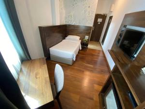 Μια τηλεόραση ή/και κέντρο ψυχαγωγίας στο Serapi Hotel
