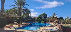 Πισίνα στο ή κοντά στο AbirKech appartement
