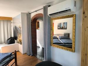 A bed or beds in a room at Apartment Schwarzindien
