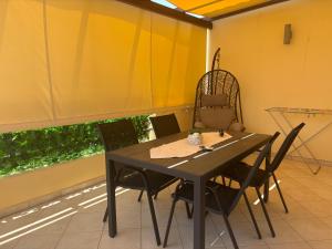 Foto de la galeria de Eleni Apartment a Perdhika