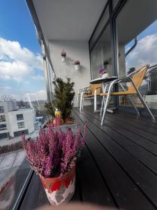 Balkoni atau teres di Apartamenty pod Dębowcem Apartament 44 Rowerek