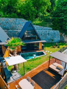 Fotografie z fotogalerie ubytování BungoRise Teras Heated Pool and Lake View v destinaci Sapanca