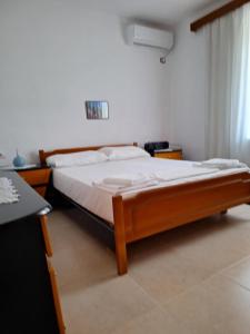 En eller flere senge i et værelse på Annas Apartment