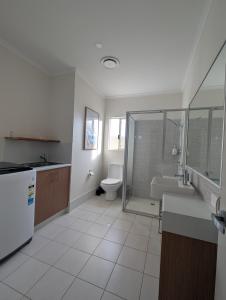 Koupelna v ubytování Dimondz Stayz Bremer Bay - Coastal Villa + 15 fotografií