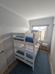 Postel nebo postele na pokoji v ubytování Dimondz Stayz Bremer Bay - Coastal Villa