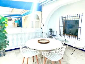 TV/trung tâm giải trí tại House with solarium