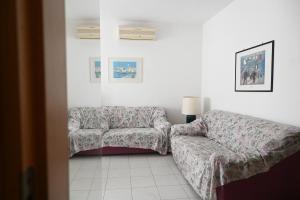 Χώρος καθιστικού στο S355 - Sirolo, ampio trilocale con terrazzo e posto auto