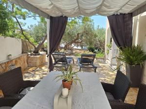 Balkón nebo terasa v ubytování Olive garden