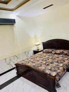 Φωτογραφία από το άλμπουμ του Park view furnished apartment σε Jhelum