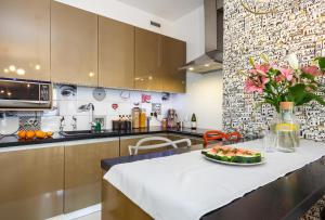 Kuchnia lub aneks kuchenny w obiekcie Classy Apartments - Ruska