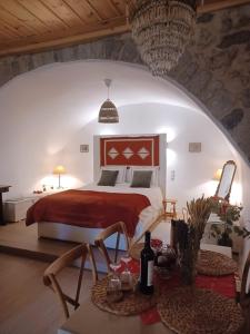 Postel nebo postele na pokoji v ubytování Theta Guesthouse