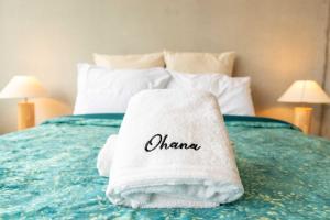 Ένα ή περισσότερα κρεβάτια σε δωμάτιο στο Sunny 3BR Petone Apt - Close to Shops Transit