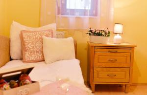 Posteľ alebo postele v izbe v ubytovaní Gyula Wellness Villa