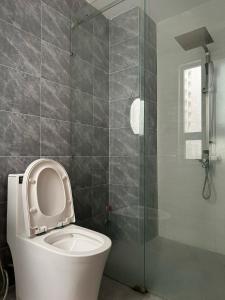Ένα μπάνιο στο Hunas Homestay