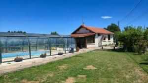 Πισίνα στο ή κοντά στο maison a la campagne avec piscine