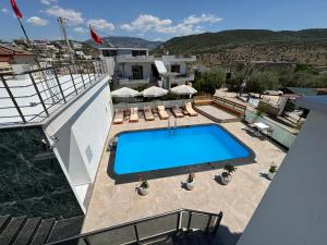 La alberca dentro o cerca de Center Sunrise Hotel