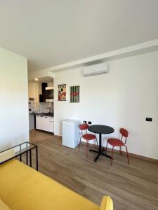 Kuchyň nebo kuchyňský kout v ubytování Monolocale in bicocca