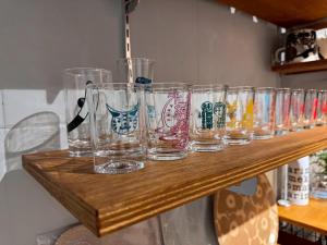 Minuman di 暖南小安民宿The Warm Tain-An Hostel-台南火車站-新樓醫院-背包客房-可包層-可包房-可包棟-獨旅友善民宿