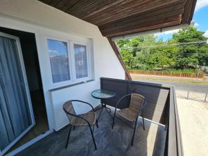 Balkón nebo terasa v ubytování Éva Apartman