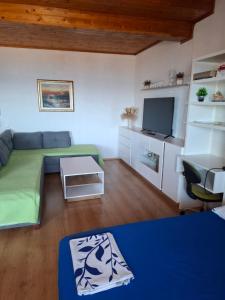 Fotografie z fotogalerie ubytování Apartmani Leko Mirjana v destinaci Baška Voda + 43 fotografií