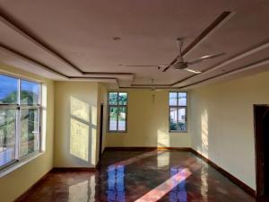 Gallery image of The Royal Hawk Hotel in Kpandu +8 photos
