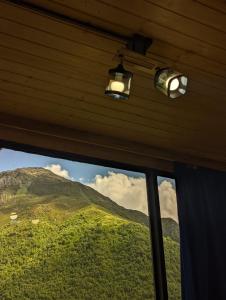 Nespecifikovaný výhled na hory nebo výhled na hory při pohledu z apartmánu