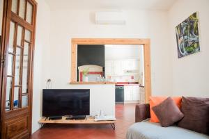 Billede fra billedgalleriet på Chez Les Artistes Jacuzzi terrasse et billard i Carcassonne + 15 billeder