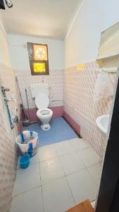 Koupelna v ubytování Emon's Corner