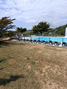 Gallery image of VUE MER POUR 4 PERSONNES in Guidel