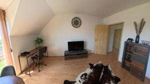 Μια τηλεόραση ή/και κέντρο ψυχαγωγίας στο Vibe Rooms Naturnah Neumarkt