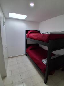 Postel nebo postele na pokoji v ubytování Residence FasMin B&B Nayon experience boxing