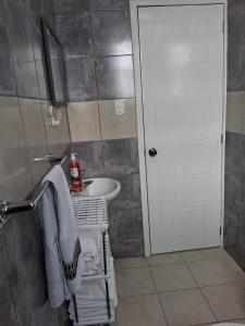 Koupelna v ubytování Residence FasMin B&B Nayon experience boxing