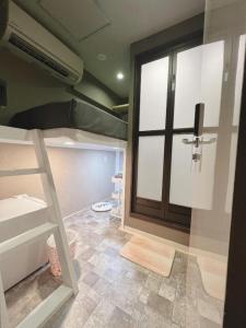 Koupelna v ubytování 誠家　MAKOTO HOSTEL + 37 fotografií